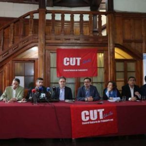 Centros de Estudio de la oposición formulan propuesta alternativa a “Agenda Social” de Piñera