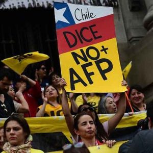 [Columna] Es verdad: Renovación Nacional propuso en 2002 iniciativa legislativa para retiro del 10% de los fondos de las AFP